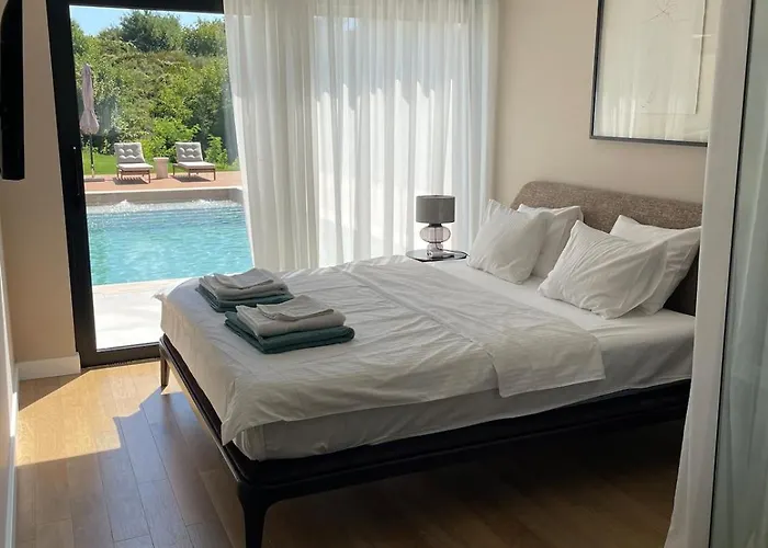 Like A Therapy فيلة *